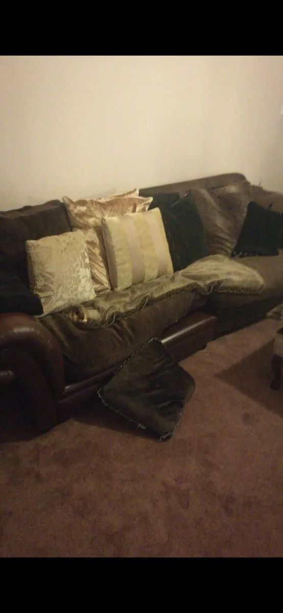 Sofa couches - Image 3