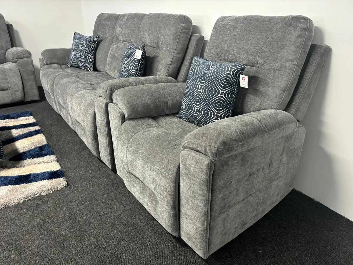 New 3+2 Grey Fabric Hudson Sofas - Image 4