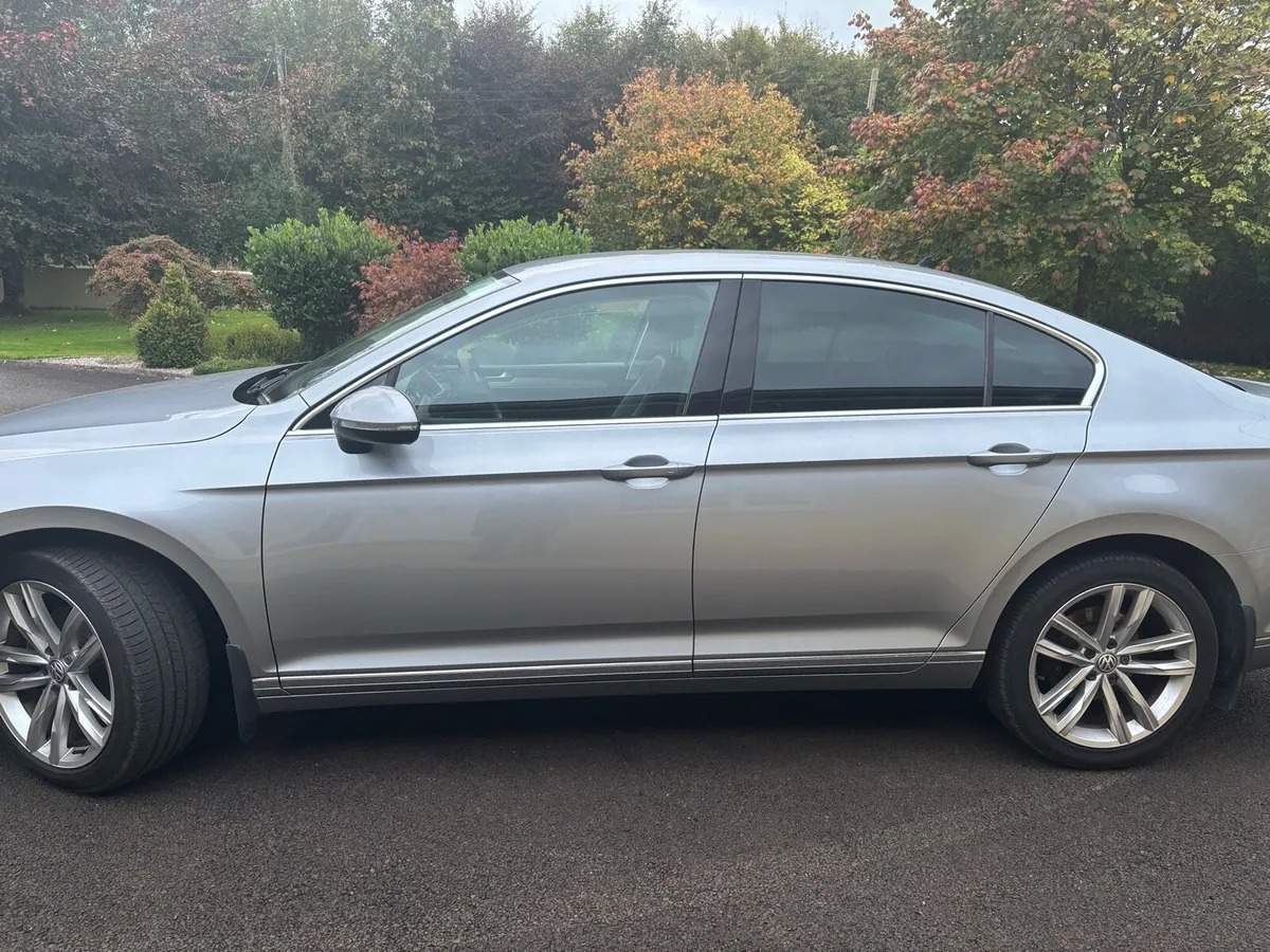 Highline Passat Low Mileage - Image 4