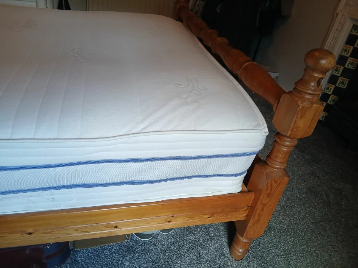 Top of range quality pine bed and matress like new - Image 3