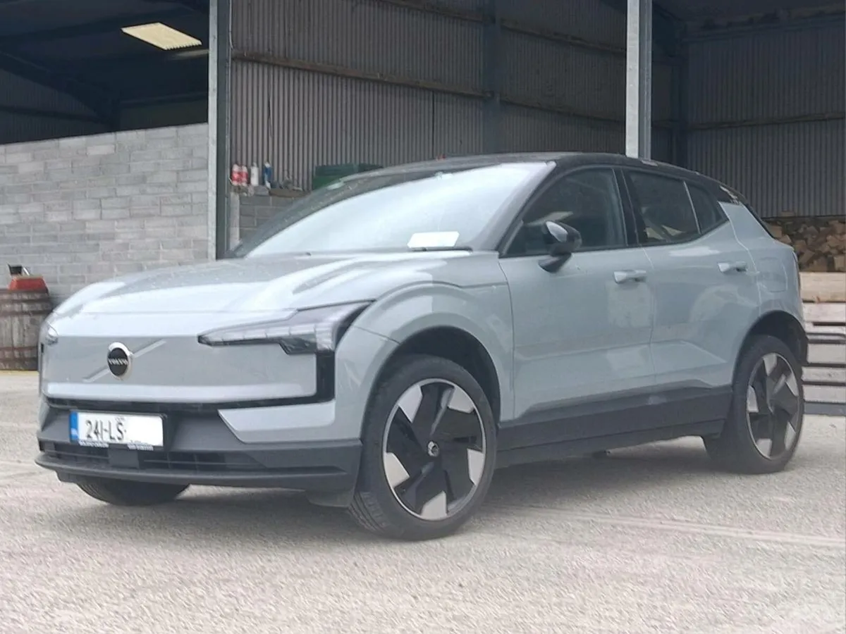 2024 VOLVO EX30 PLUS - Image 2