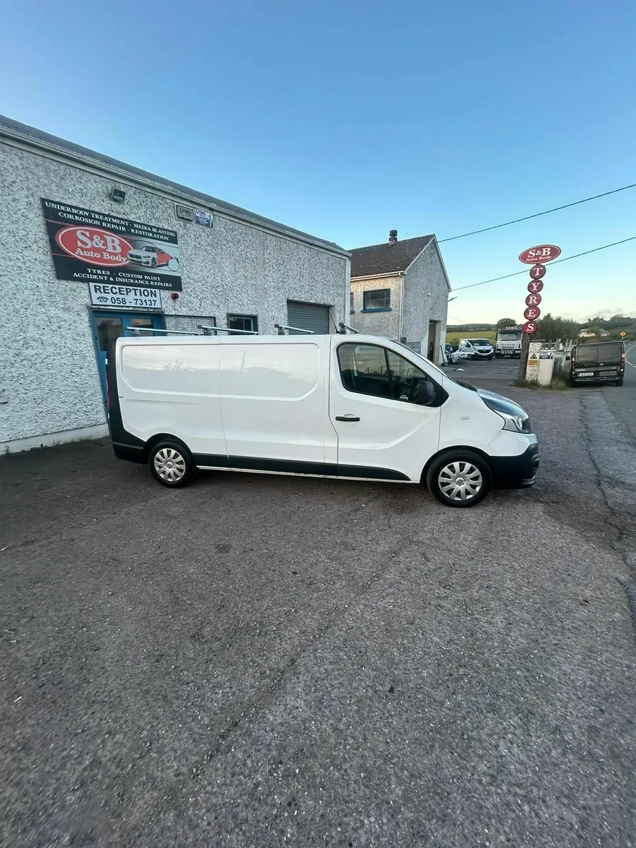Renault Trafic 2016 - Image 3