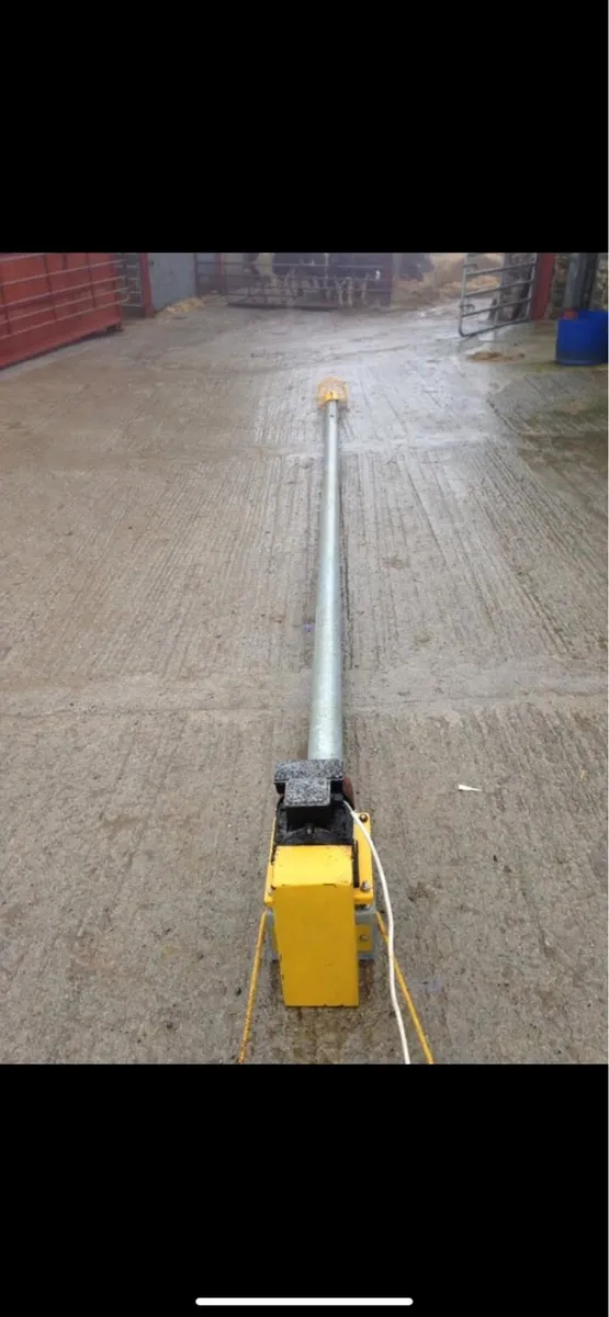 Grain Auger - Image 1