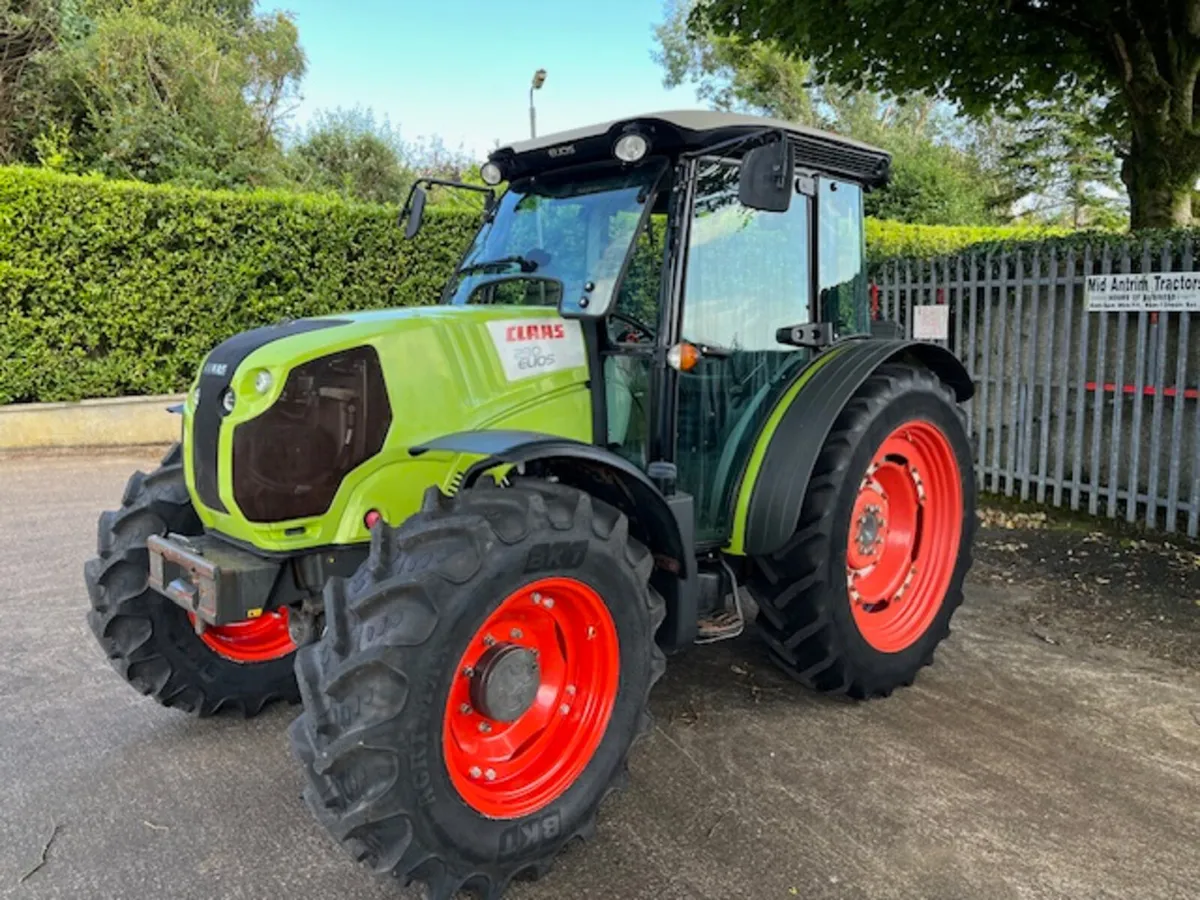 Claas Elios 230 4wd Tractor - Image 1