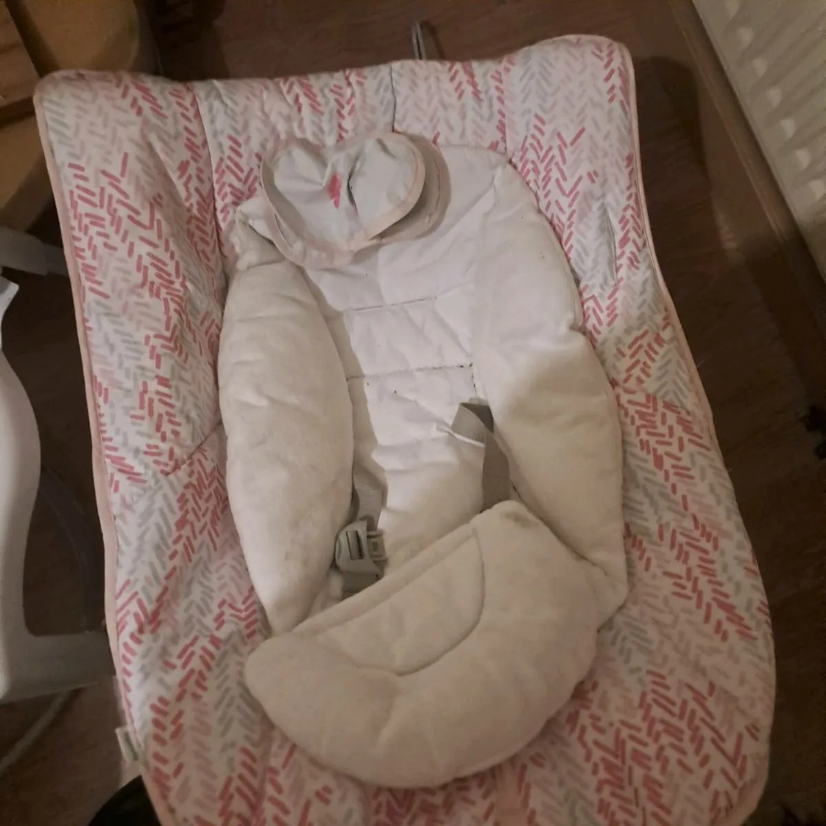 Baby chair/bouncer - Image 2