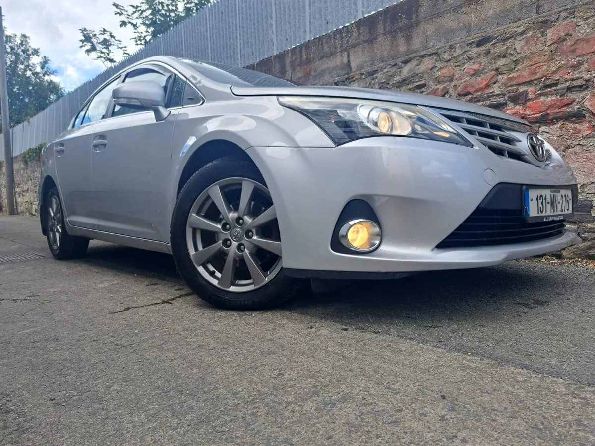 Toyota Avensis 2013 Strata - Image 2
