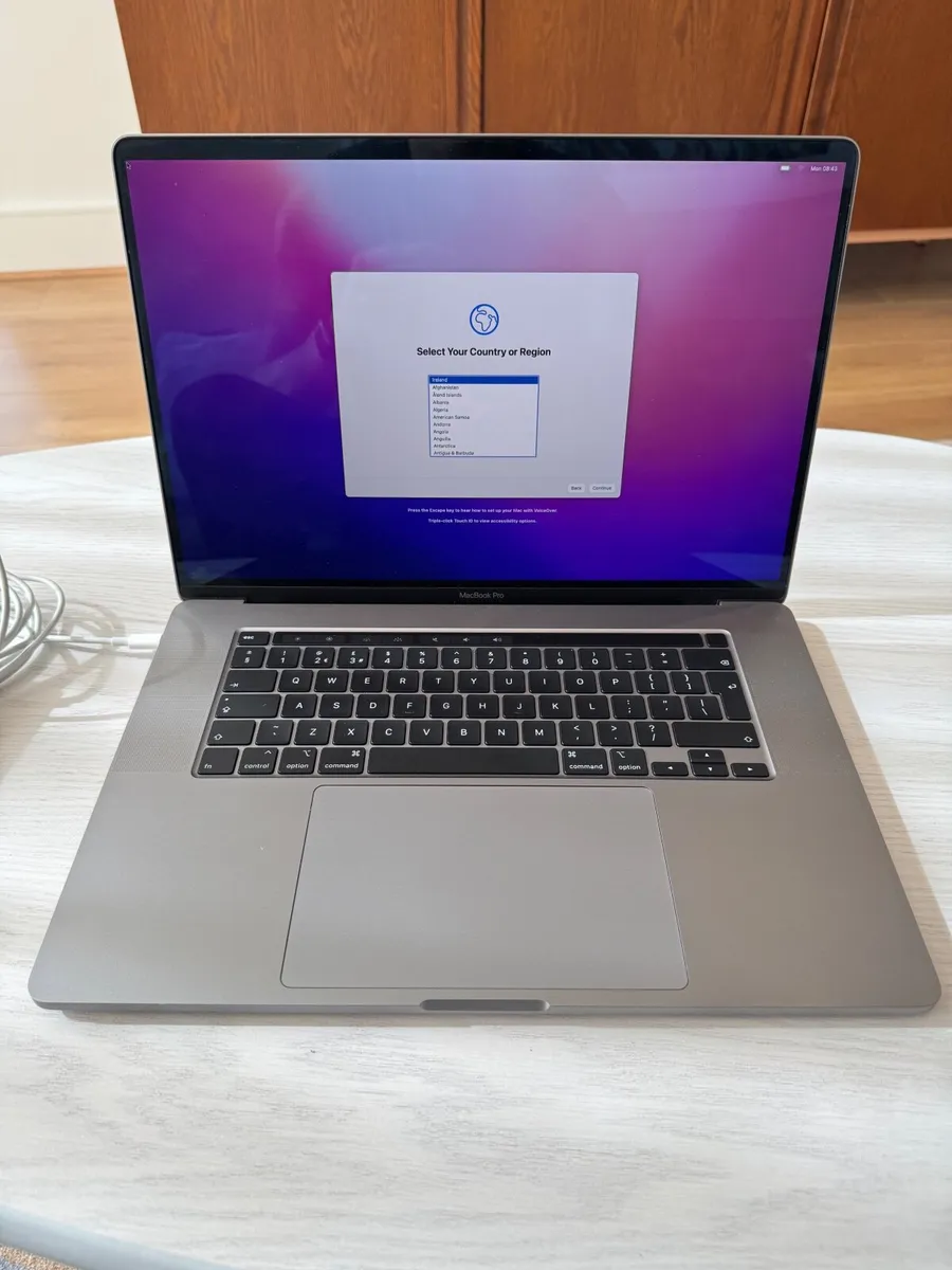 💻 MacBook Pro 16-inch (2019) – i9 / 64GB RAM / 8T - Image 2