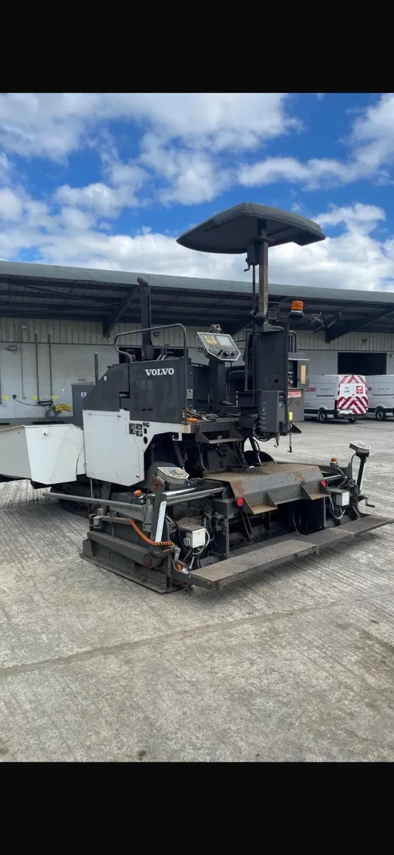 Tracked paver ABG 2820 - Image 3