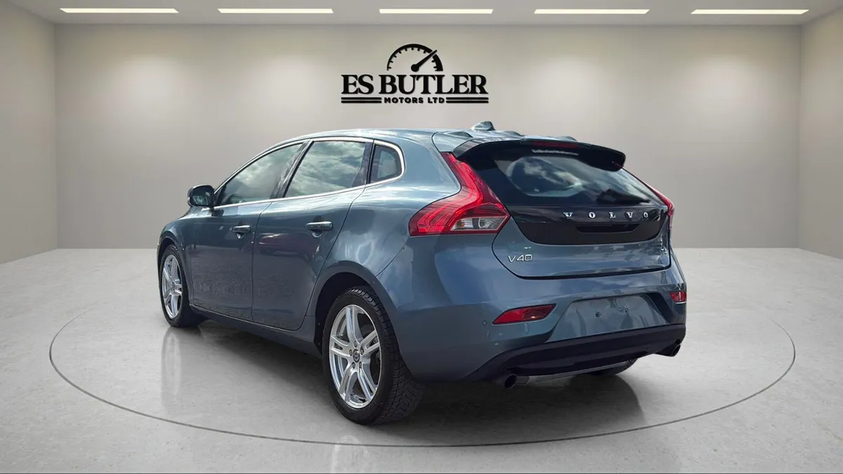 2013 Volvo V40 1.6L AUTO T4 12MONTHS WARRANTY - Image 3