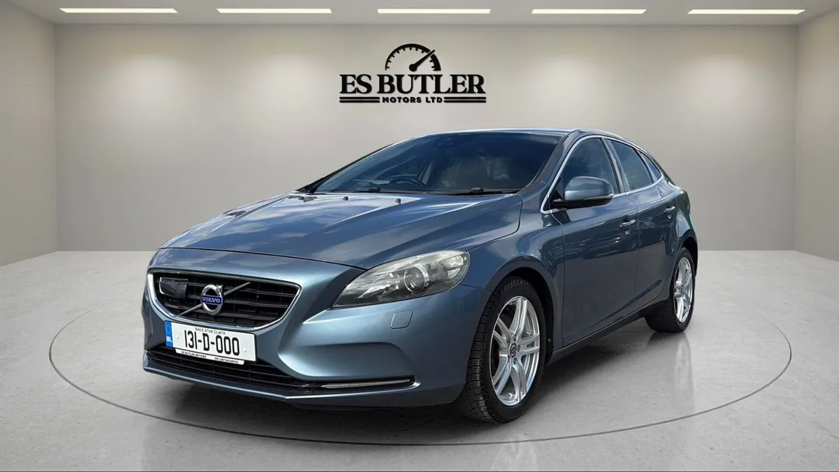 2013 Volvo V40 1.6L AUTO T4 12MONTHS WARRANTY - Image 1