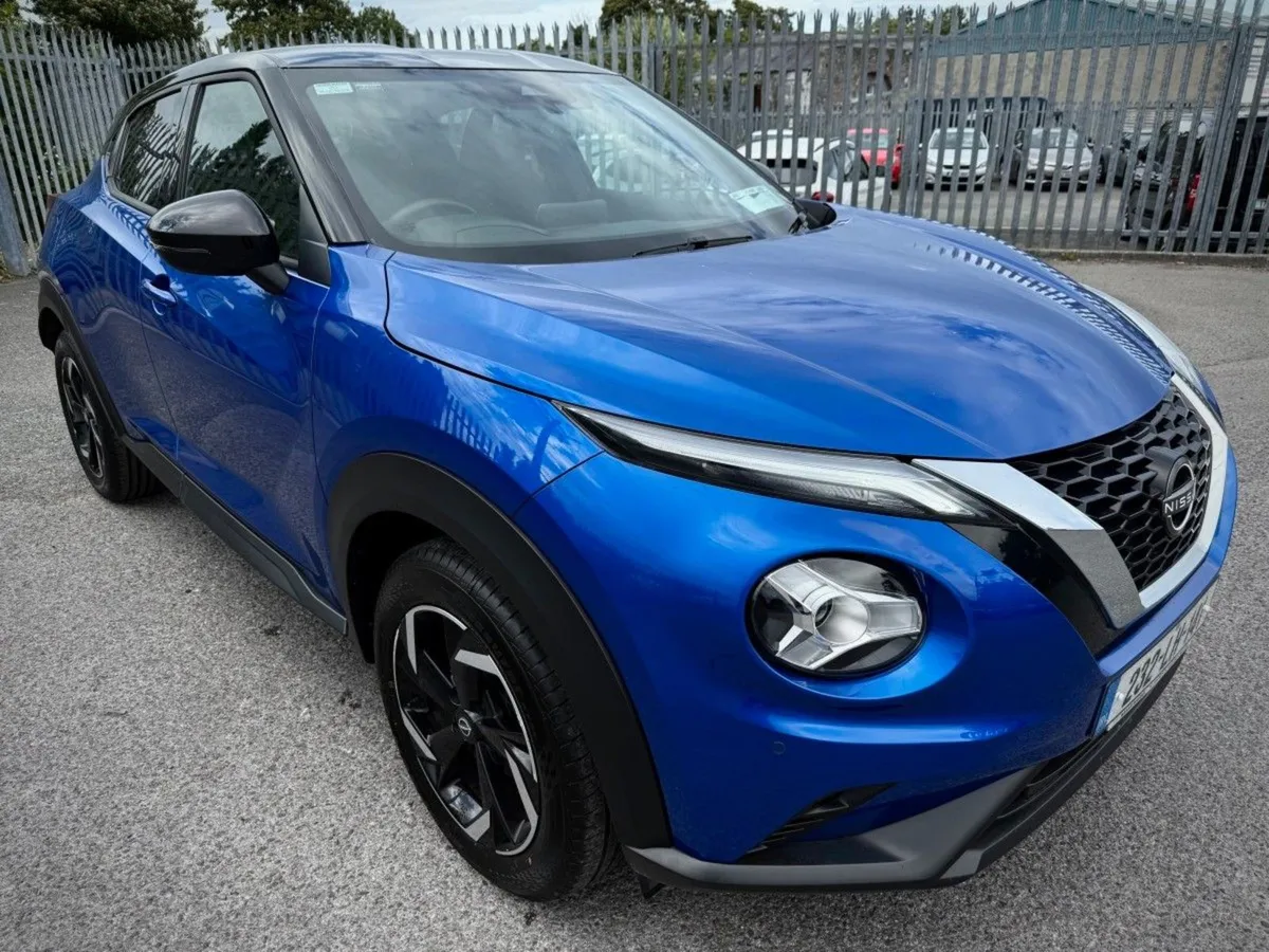 Nissan Juke 1.0i SV Premium Auto 2 Tone - Image 1