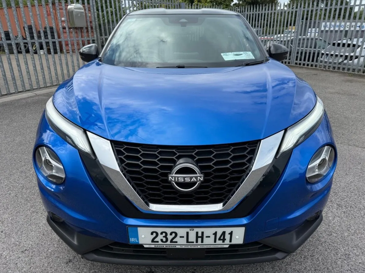 Nissan Juke 1.0i SV Premium Auto 2 Tone - Image 2