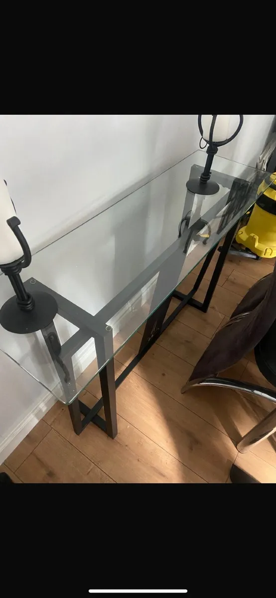 Glass console table - Image 2