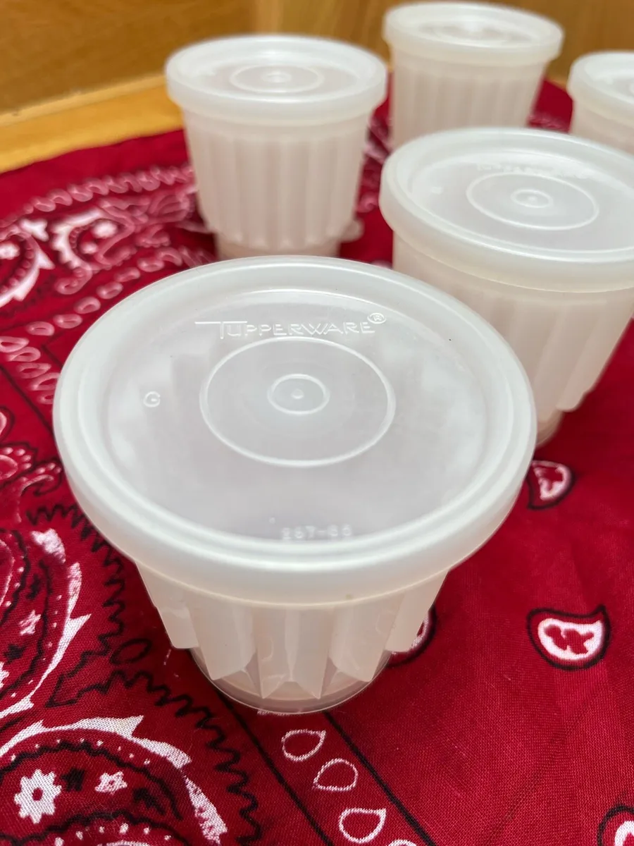 Tupperware jelly moulds - Image 1