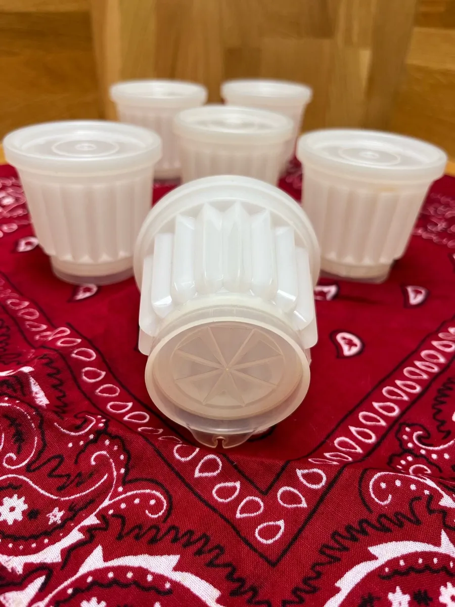 Tupperware jelly moulds - Image 3