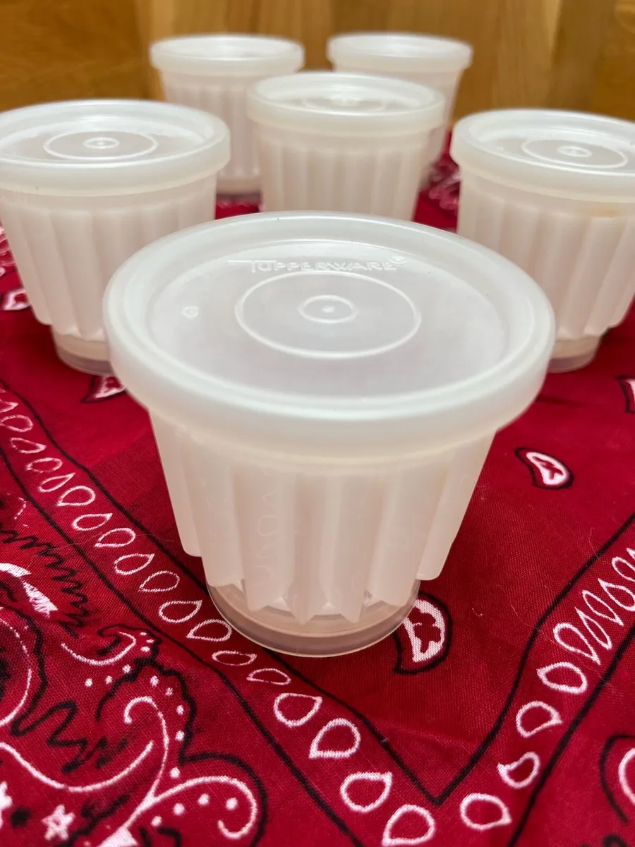 Tupperware jelly moulds - Image 4