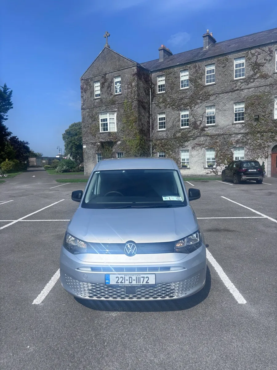 2022 (221) Volkswagen Caddy - Image 2