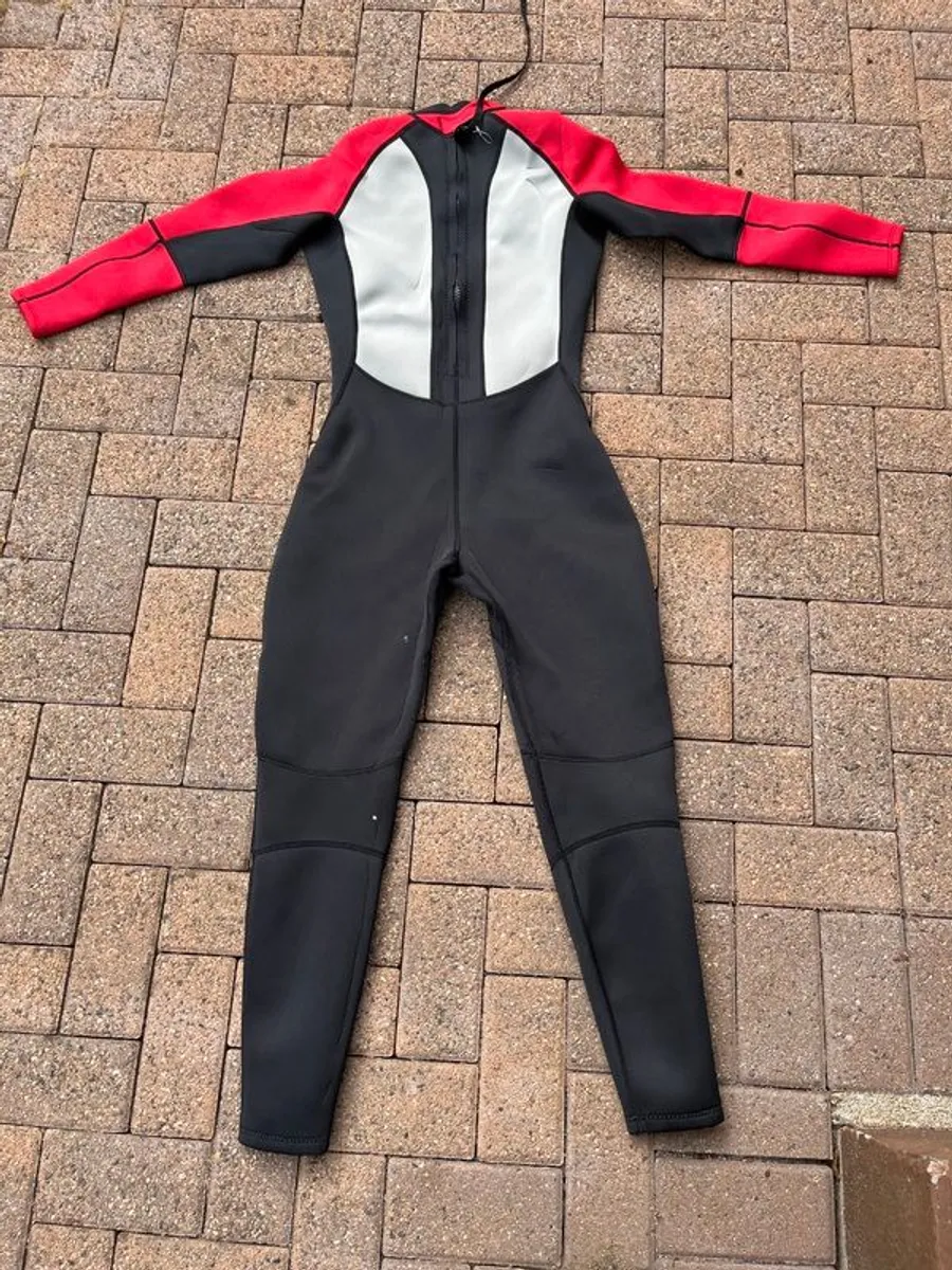 BodyGo Full Neoprene WetSuit - Ladies XL - Red/Black - Image 2