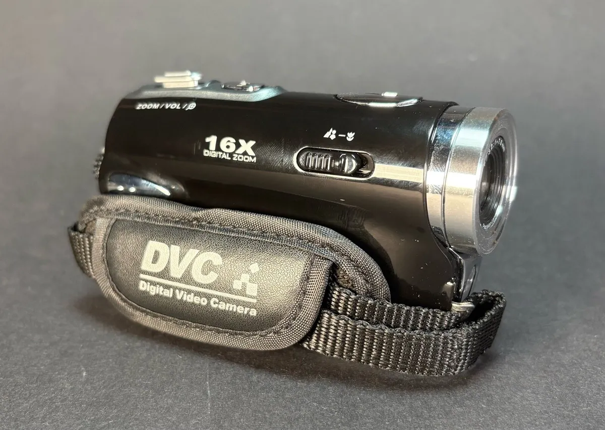DVC Digital Video Camera with 16X Digital Zoom - Image 2