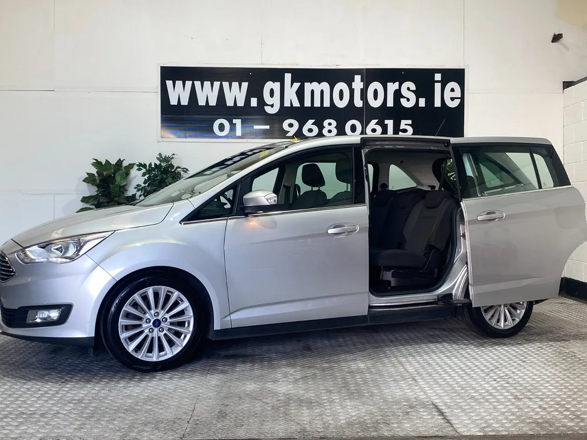 Ford Grand C-Max 2018///7 SEATER PETROL//FINANCE// - Image 3