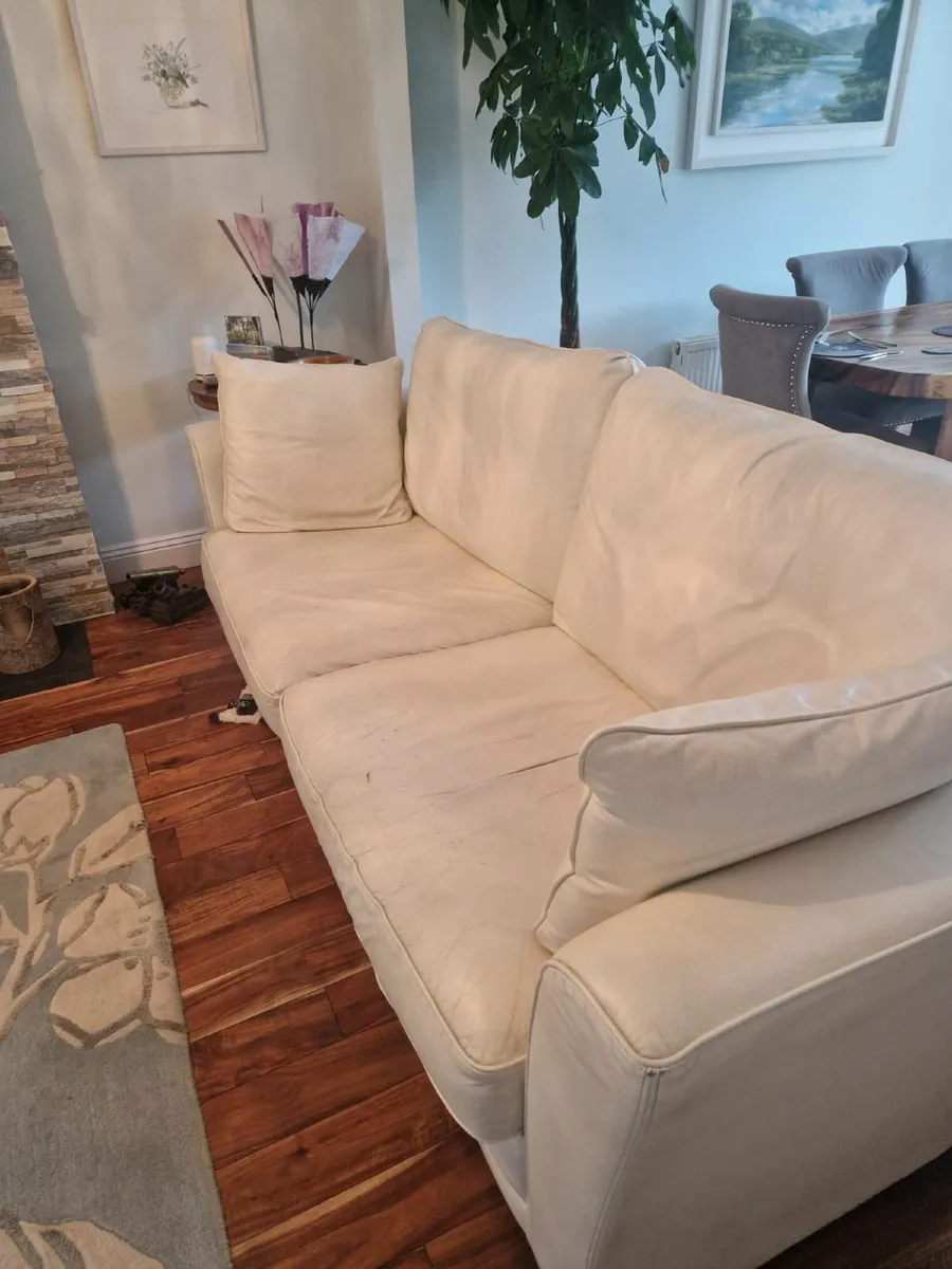 Orior Handcrafted Leather sofa - Image 2