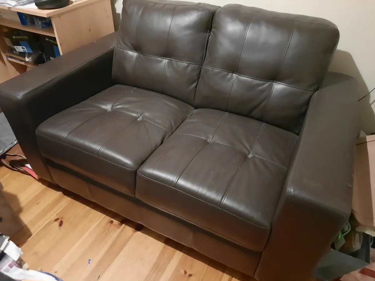 Small Leather sofa - Image 3