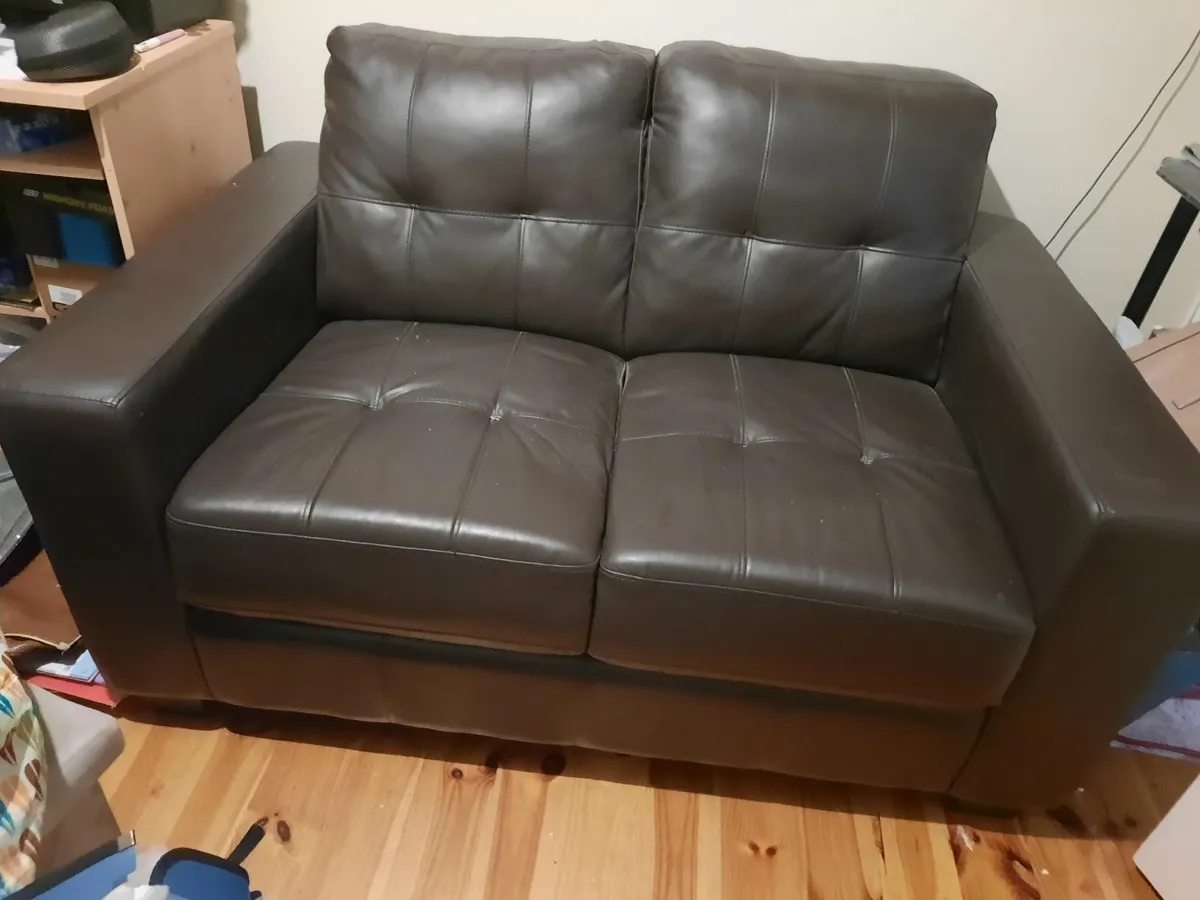 Small Leather sofa - Image 4