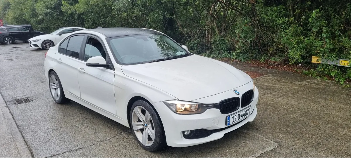 BMW 3-Series 2012 - Image 3