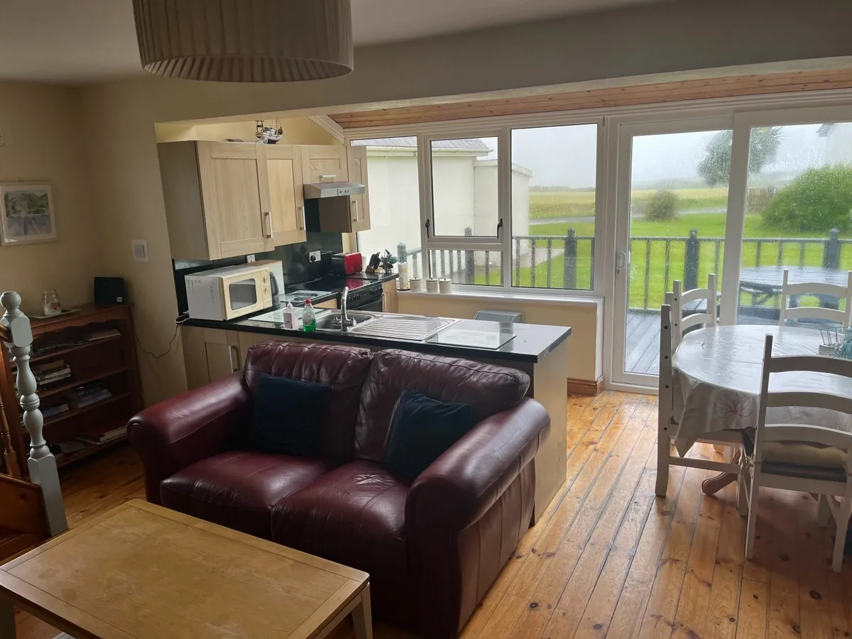 Holiday Home For Rental By the Sea in Wexford - Image 3