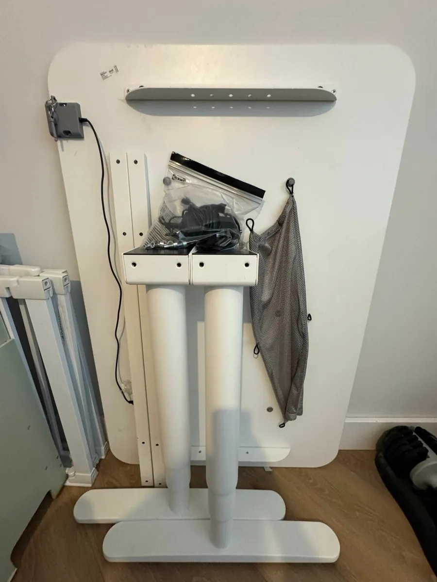 IKEA Bekant Motorised Standing Desk - Image 2