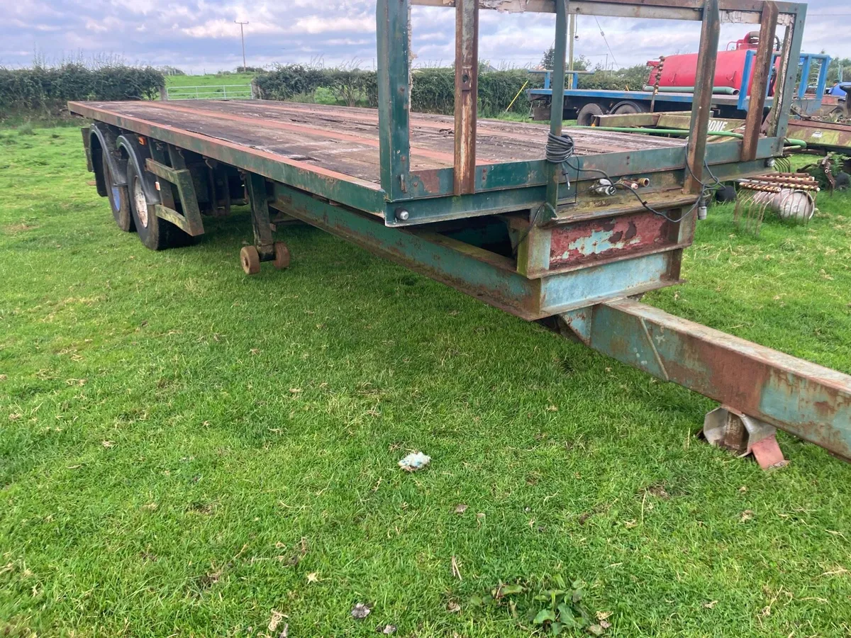 26ft bale trailer - Image 1