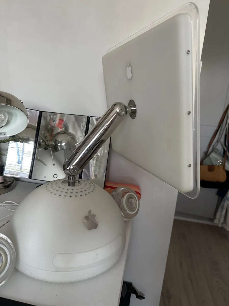 iMac PowerMac G4 - Image 2