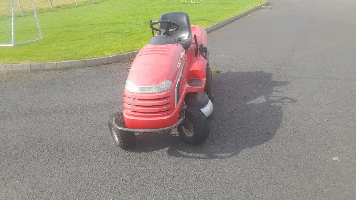 2417 Honda Lawnmower - Image 3