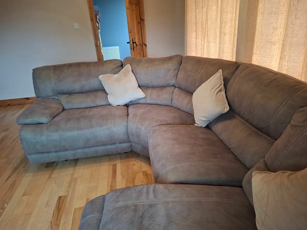 Corner reclining sofa - Image 4