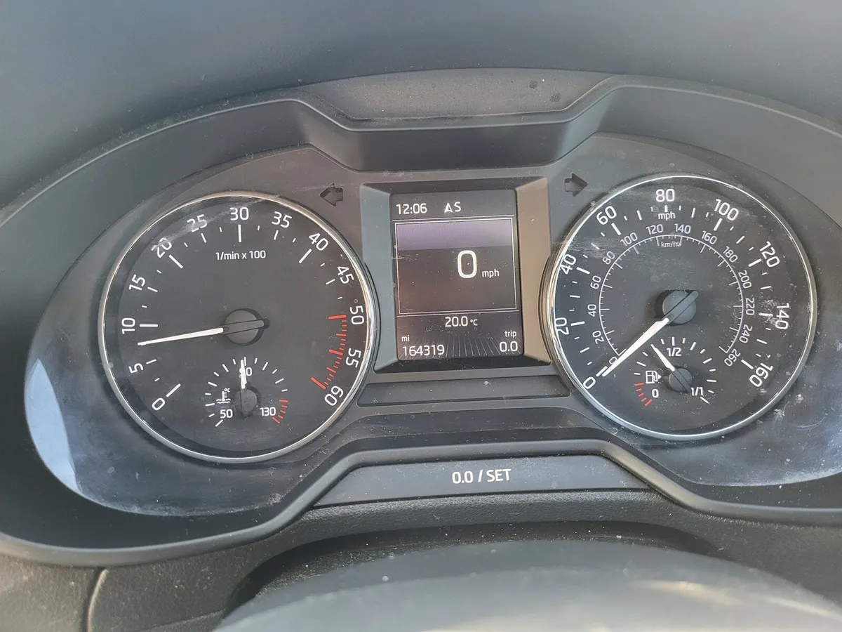 Skoda Octavia 2017 - Image 4