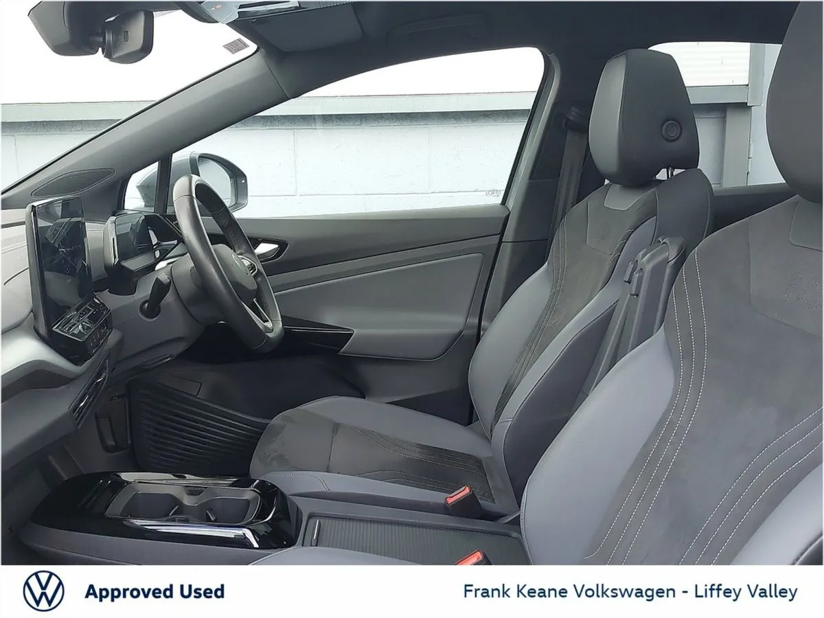 Volkswagen ID.5 77kwh Style 204BHP  panoramic Gla - Image 4