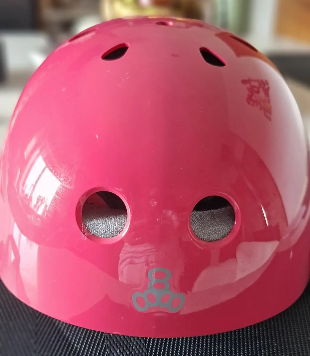 Roller Derby Helmets - Image 2