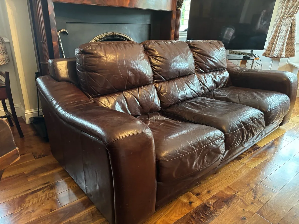 Couches Italian 🇮🇹 leather - Image 2