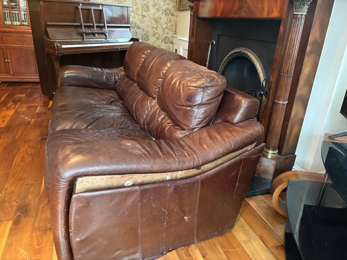 Couches Italian 🇮🇹 leather - Image 3