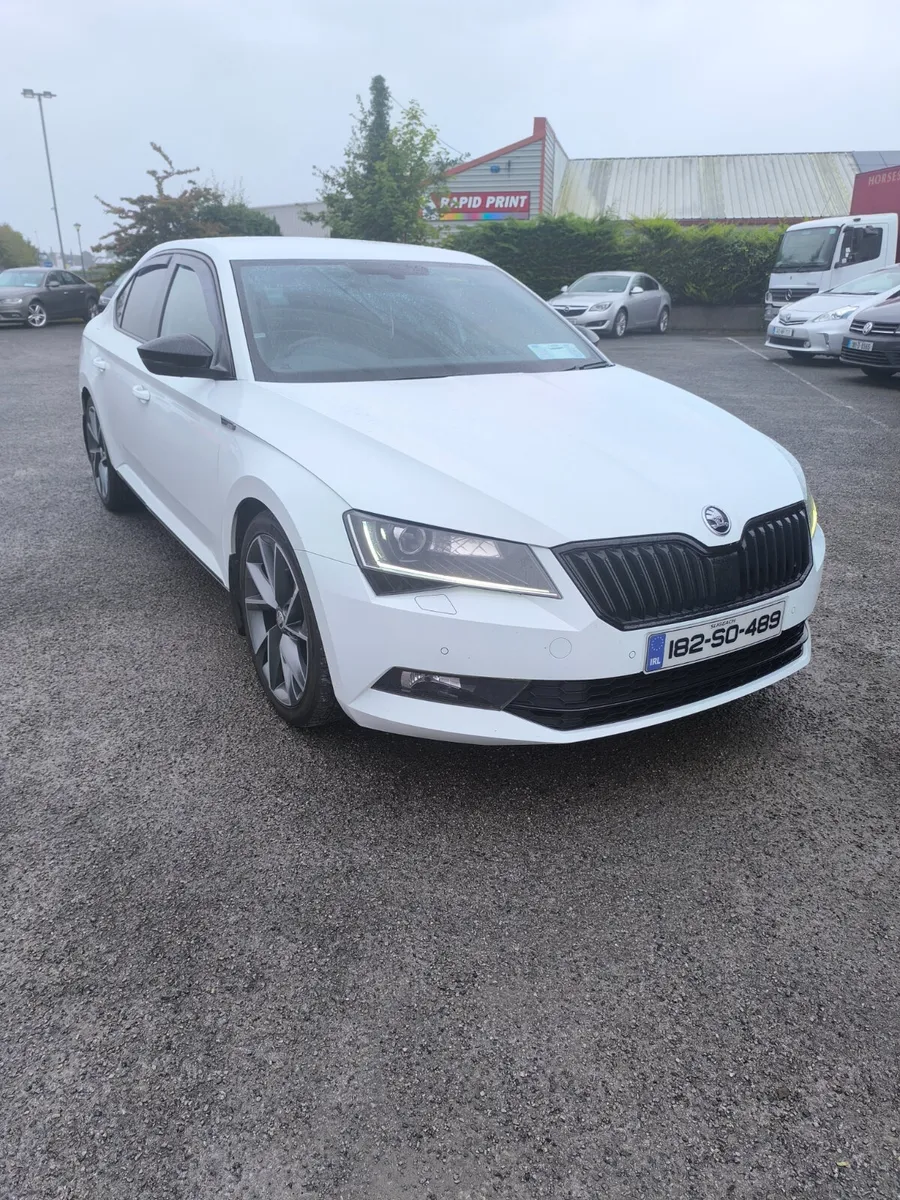 182 Skoda Superb 2.0 TDI SPORTLINE - Image 2
