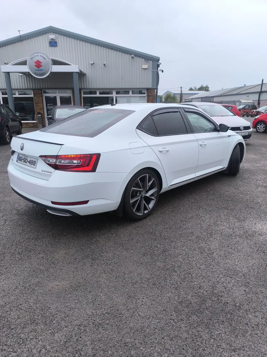 182 Skoda Superb 2.0 TDI SPORTLINE - Image 3