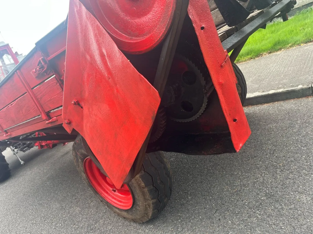 JF dung spreader - Image 4
