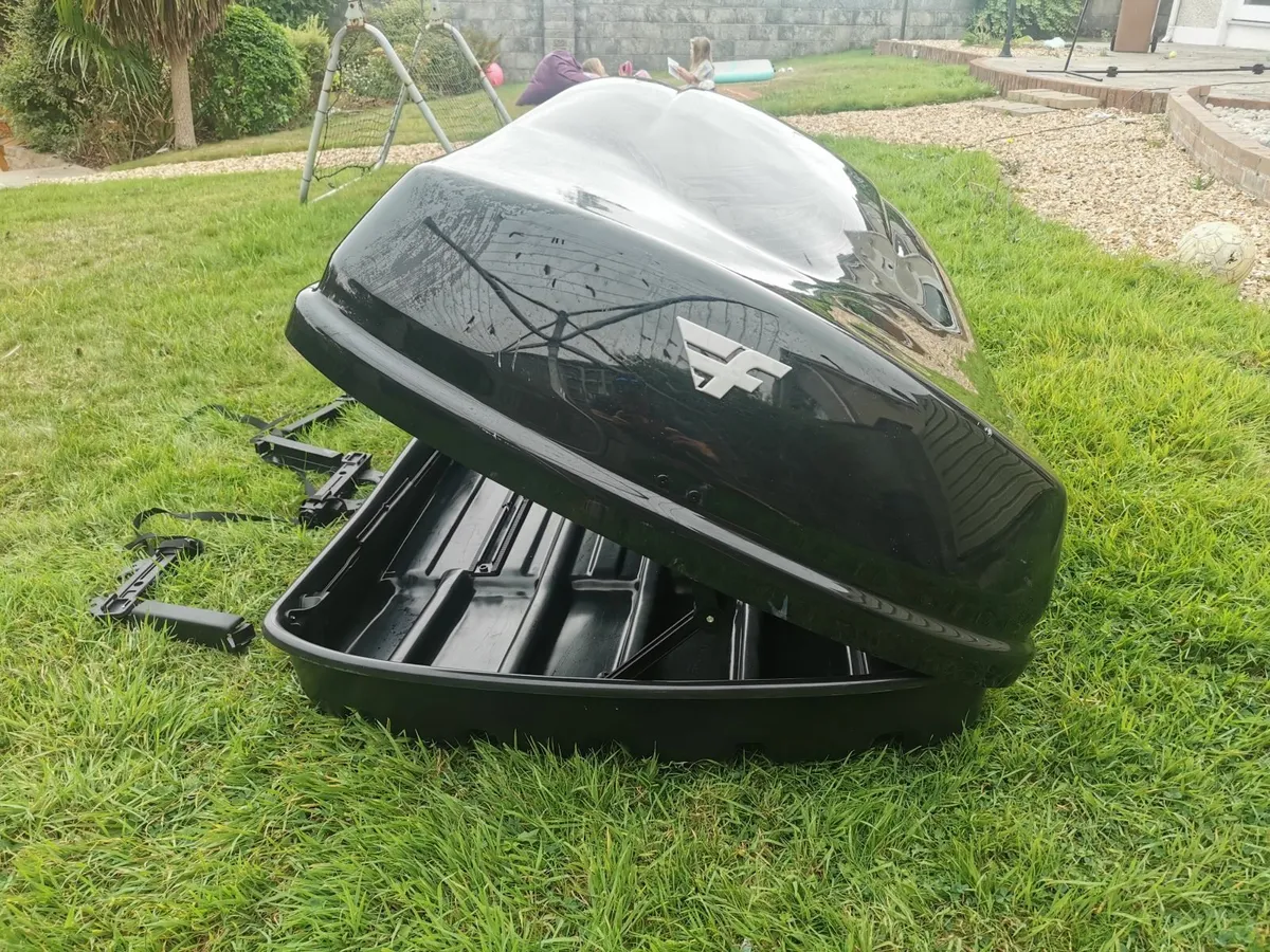 FARAD roof box MARLIN F3 680L black metallic - Image 1