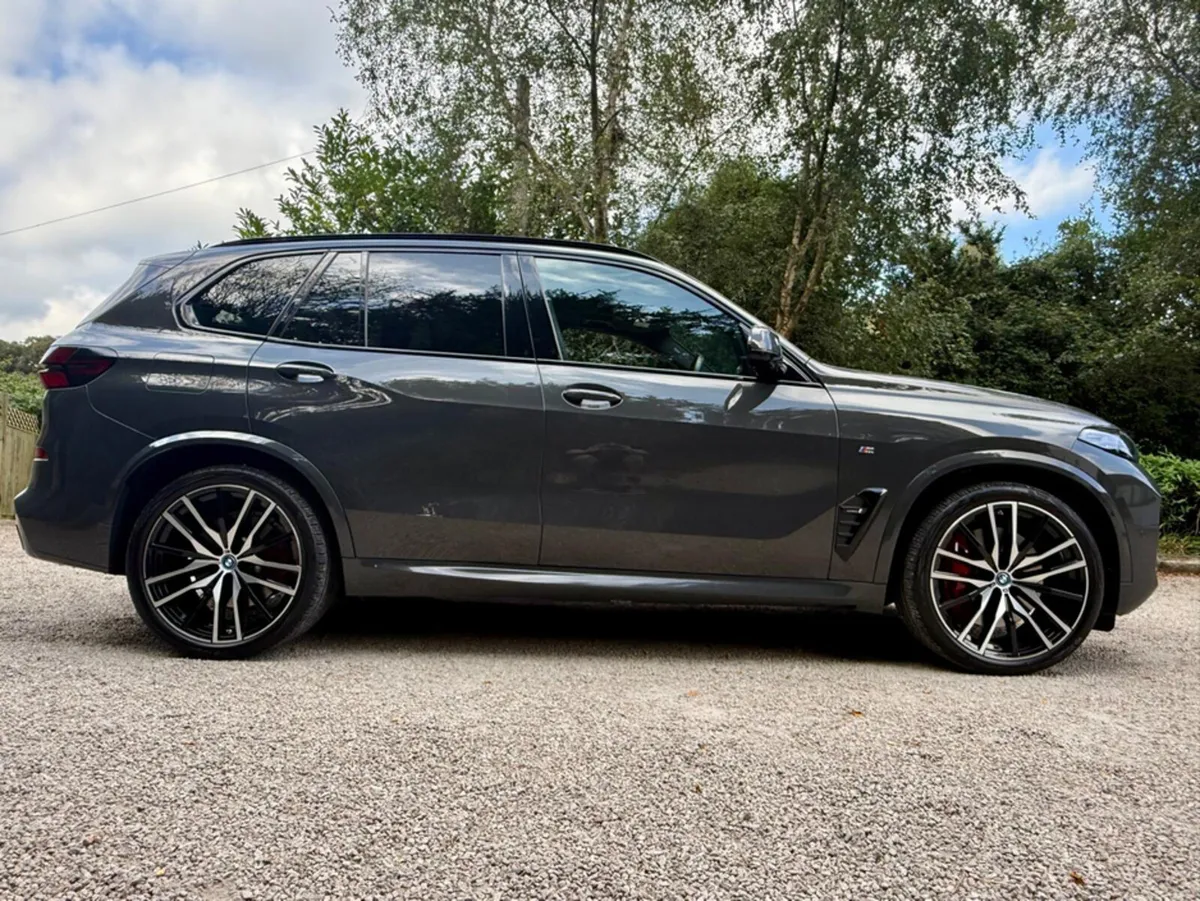 BMW X5 50E M SPORT PRO - Image 2
