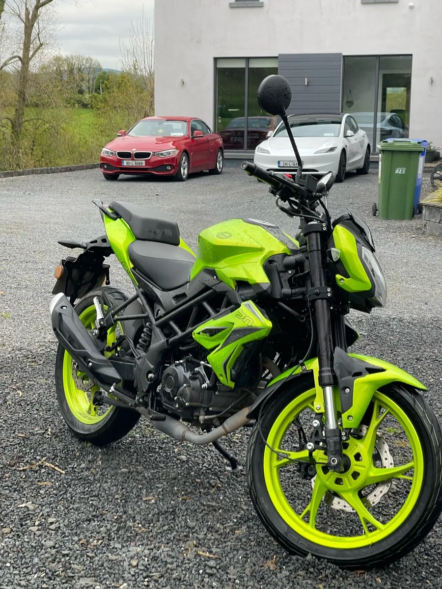 Benneli bn 125 - Image 1