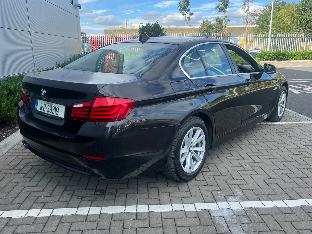 BMW 5-Series 2011 NCT 08-26 - Image 2