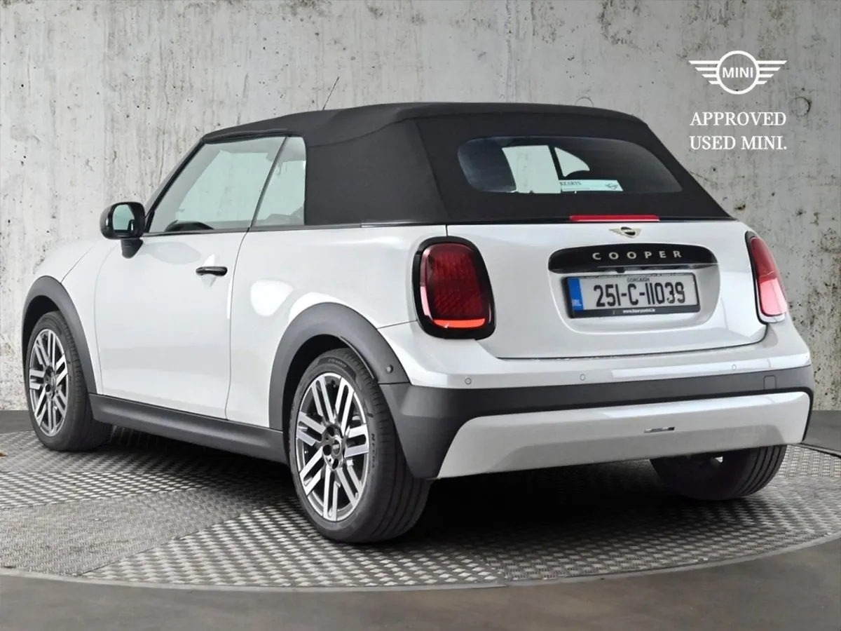 MINI CONVERTIBLE Cooper C - Image 2