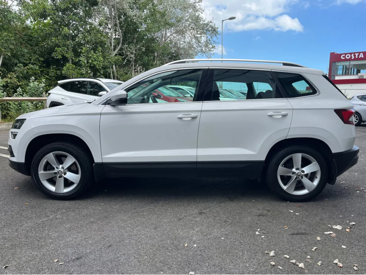 Skoda Karoq AMBITION 1.0 TSI 116HP 4 4DR - Image 4