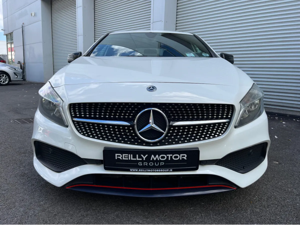 Mercedes-Benz A-Class 2.1 DIESEL A200 AMG LINE 5DR - Image 3
