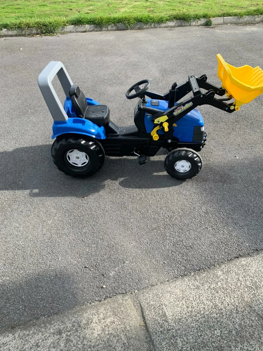 New Holland rolly tractor